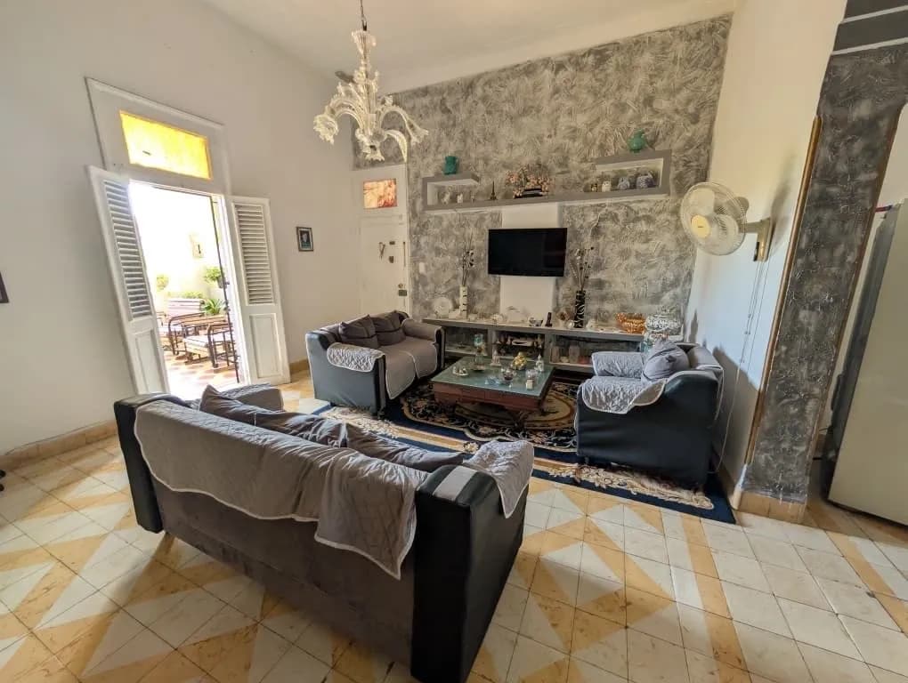 Vivienda de 5 habitaciones en Vedado, Plaza de la Revolución
