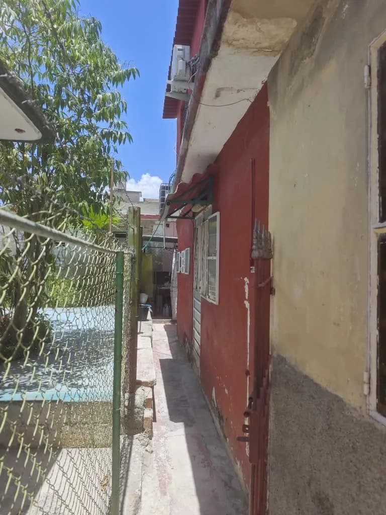 Vivienda de 2 habitaciones en Santiago de las Vegas, Boyeros